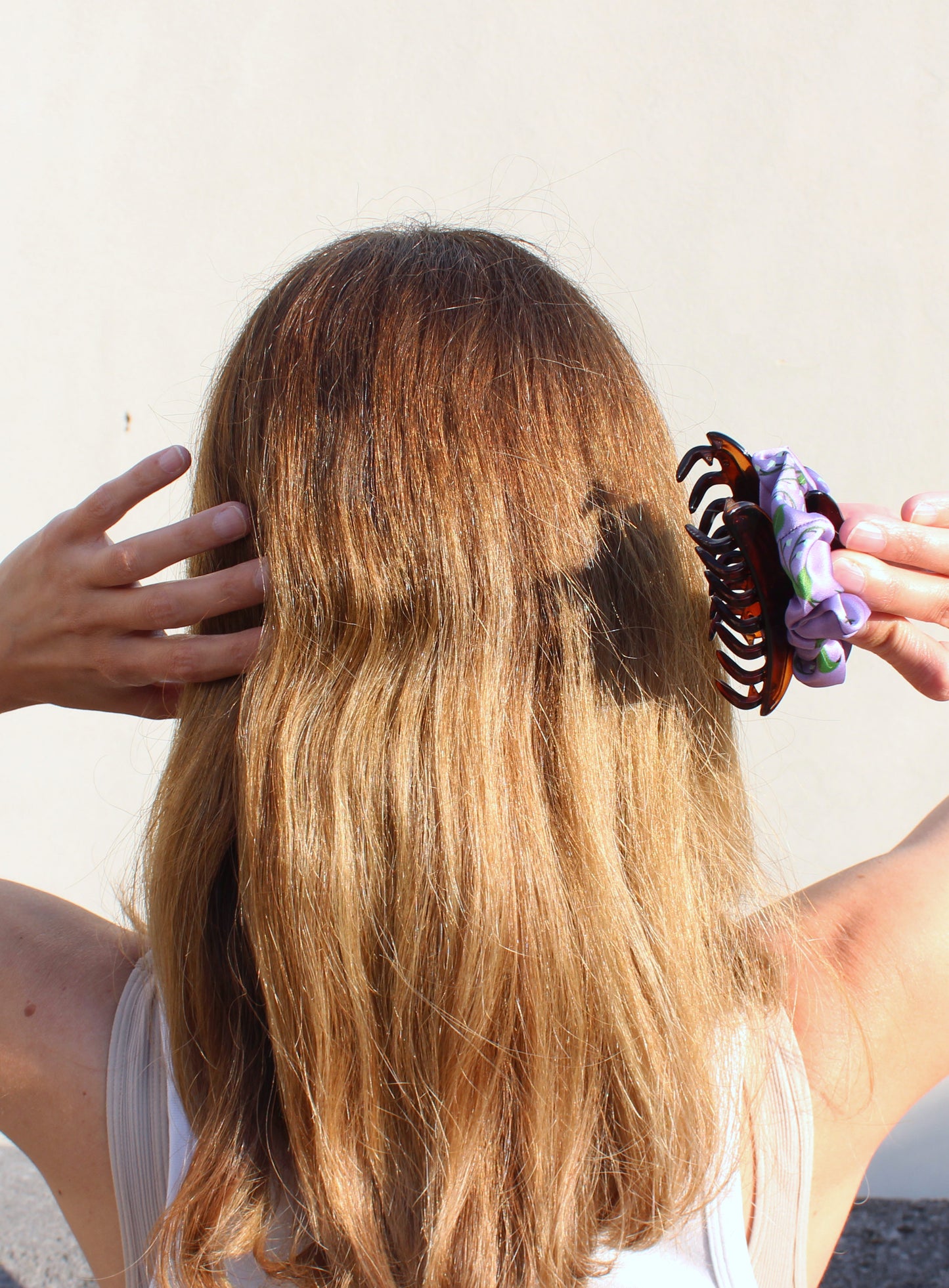 Silk Cloud Clip - Lily of the Valley